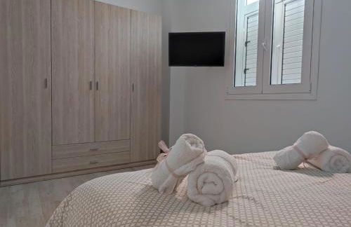 CASA PIRÁMIDE 1 Terraza y Parking privado - Foto 14