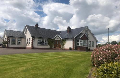 Dungannon 2 Bed Bungalow - Sleeps 5 - Pet Friendly - Foto 37