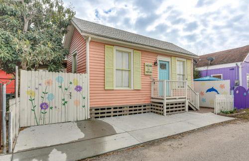 1 Mi to Beach Colorful Cottage in Galveston! - Foto 22