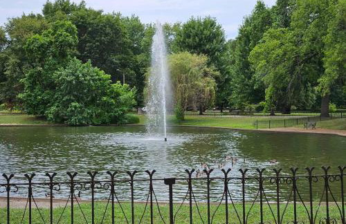 The Lady Emma Lafayette Park with Bowling ABODEbucks - Foto 60