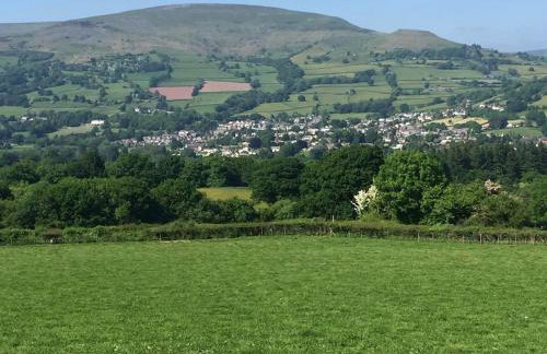 Large Former Farmhouse, Crickhowell - Foto 23