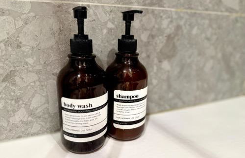 Superbe studio neuf & design - 20 min Versailles - Foto 9