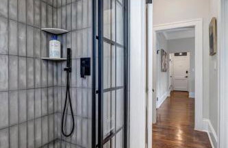 Renovated Apt - Blocks from Shoppes of Avondale - Foto 24