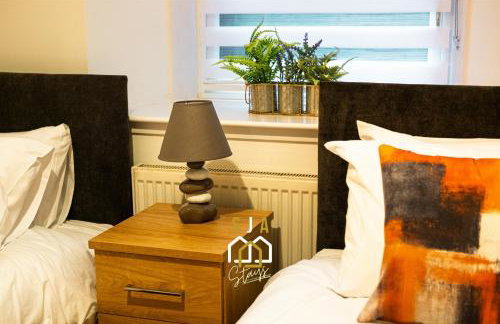 Crown Apartment - SJA Stays - Modern 2 Bed Apartment - Foto 19