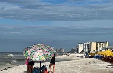 House 3 blocks to the beach - Foto 35