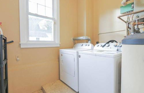 AC 6BR 2BA Quiet Retreat Central Location - Foto 33