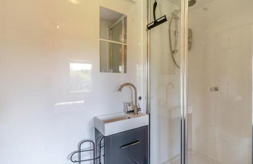 1 Bed in Cilycwm oc-t29297 - Photo 6