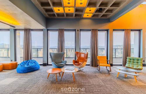 RUP - Equipped Studios in Building with Pool - Photo 13