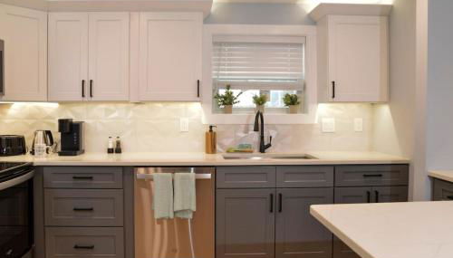 Lake Access 4 Bed 3 Bath HOT TUB - Foto 4