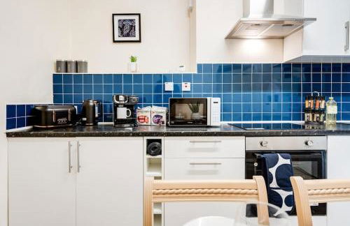 Stunning 5 bedroom home Wirral Birkenhead Sleeps 9- Free Parking-5G Internet - Foto 25