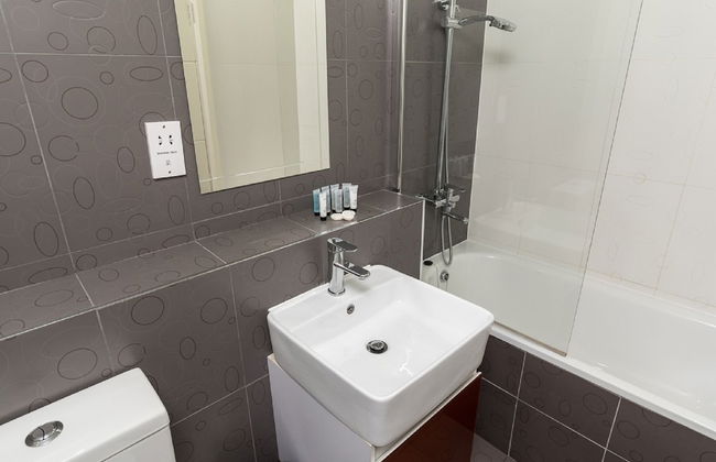 Modern Bedford Blues Apartment - Foto 7