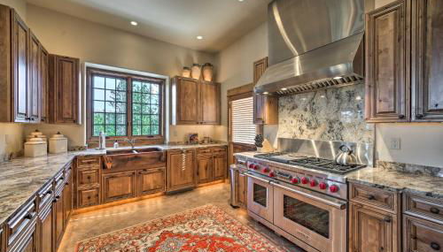 Stunning Ski-InandSki-Out Penthouse Condo with Hot Tub - Foto 4