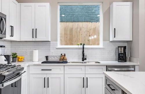 3 Bedroom and 3 bath - Photo 21