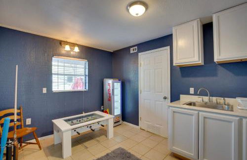 Game Room and Dock Waterfront Granbury Lake Retreat - Foto 28