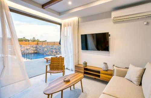 Stefi Villas - Deluxe Pool Bliss Retreats - Photo 35