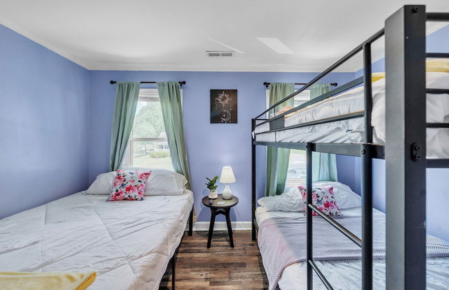 Kernersville Hot Tub Pool Arcade Gym Wifi Coffee - Foto 21