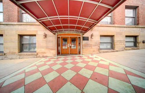 Waterfront Cleveland Apt about 1 Mi to Downtown - Foto 21