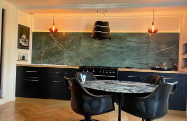 Apparemment luxueux niché dans les arbres - Foto 9