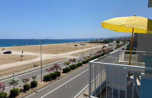 Rainbow Seafront Apartment - Foto 12