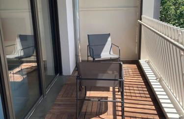 F2 neuf cosy et élégant avec terrasse, parking, WIFI - Foto 18