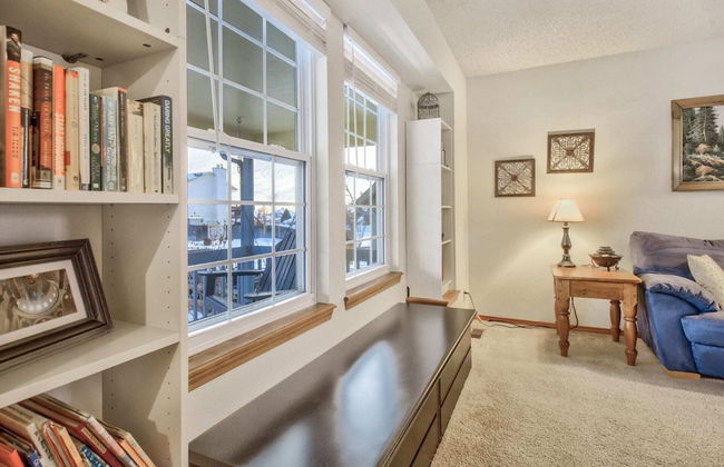 4BR Spacious & Comfortable Mid-term & Corporate Rental - Photo 57