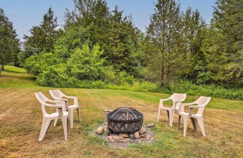 Finger Lakes Retreat with Sunroom, Fire Pit and BBQ! - Foto 26