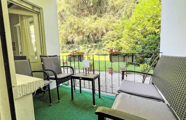 2 bedroom Apartment in Traben-Trarbach with garden - Photo 5