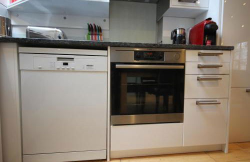 Cambridge city centre immaculate 2 bed apartment - Foto 2