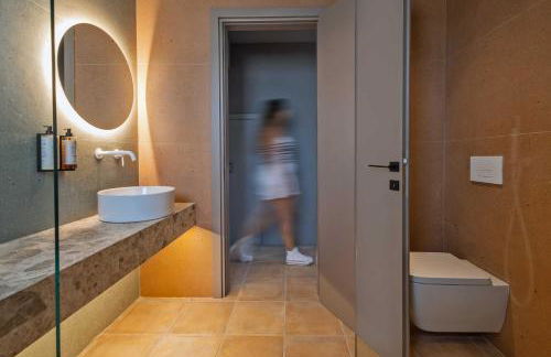 Tessera Villas & Studios Collection - Photo 35