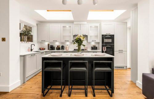 Stylish 2BR Apt in Highbury & Islington with Garden - Foto 1