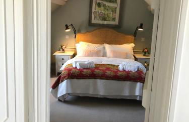 The Cricketers House - Photo 4