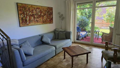 Gemütliche Doppelhaushälfte mit Garten - Foto 2