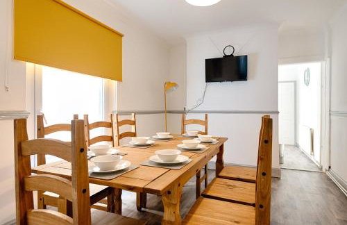 4 Bed - Parking - Near M4 - Ideal for Groups - Foto 23