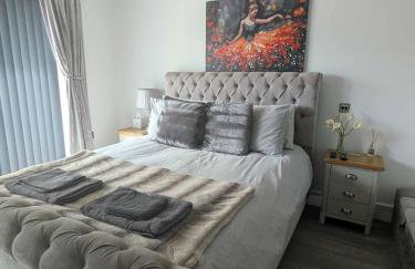 An entire two bed sea side bungalow with lazy spa - Foto 21