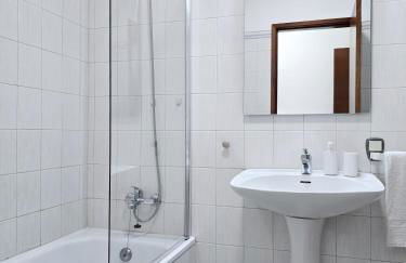 GOLDEN SUN - Sunny Balcony, Sea View, Beach, AC - Photo 23