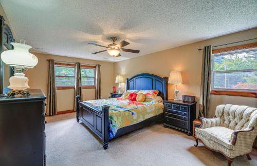 Peaceful Bluff City Retreat with Fire Pit and Grill - Foto 12