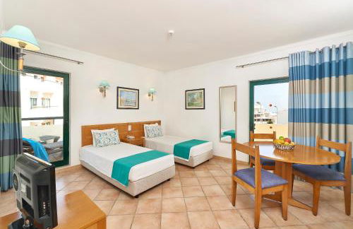 Oceanus Aparthotel - Foto 43