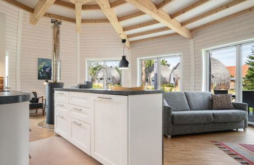 Kugelhaus Phoebe Charmantes Kugelhaus aus Holz am Waldrand des Tollensesees - Foto 3