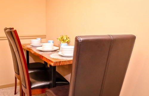 Easy Access 2beds,1bt luxury kingbed with pool sleeps 4 - Foto 15