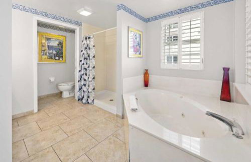 Stunning 2BR Oceanfront Beach Villa - 3 Balconies - Foto 8