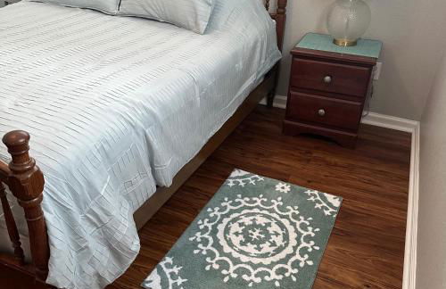 LAKEFRONT 7 MIN to OAKLAWN & 10 MIN to DOWNTOWN STR License #A22-0004 - Foto 15