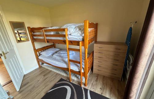 498, Three Bedroom Detached Chalet - Sleeps 6, pet friendly, FREE pool and entertainment passes included - plus WiFi, bed linen and towels included - Foto 15