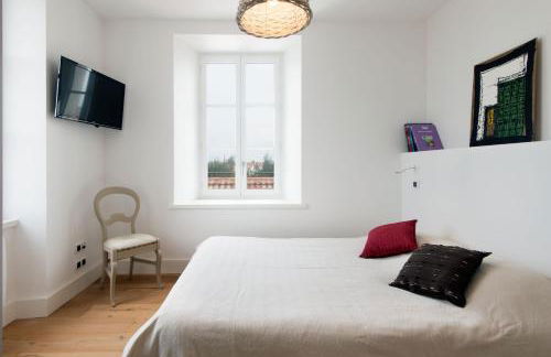 Maison Le Clos Neraud avec piscine et SPA - Foto 10