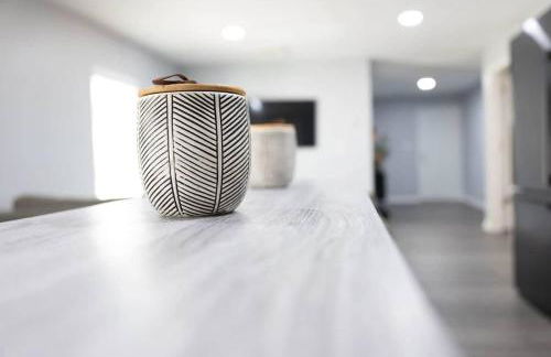 5 Min to Elon - In Unit Washer and Dryer - Fast Wi-Fi - Foto 19