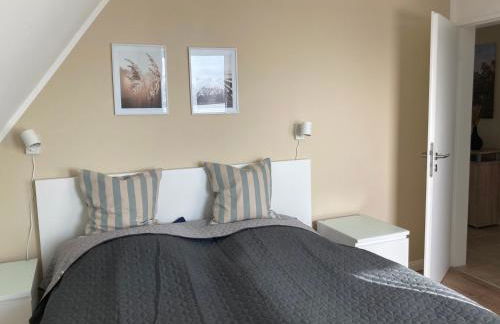 Helle, großzügige Ferienwohnung für 2 - 3 Personen mit Parkplatz + E-Ladestation in Buchholz, Nordheide - Foto 10