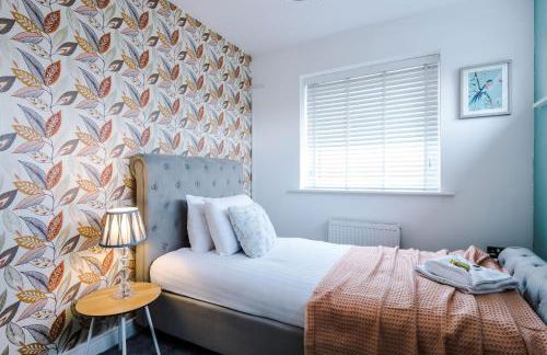 Coop Live Arena & Etihad Stadium 4Bedroom Townhouse with Free Parking - Foto 7