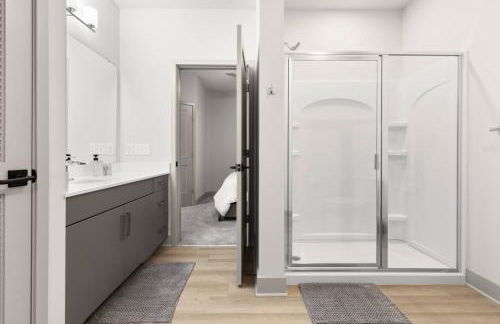 Contemporary Living 5 Min From Downtown - Foto 24