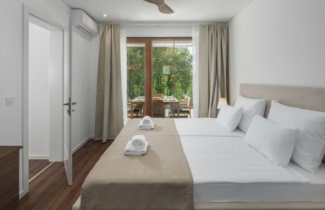 Luxury Bay Villa with private hot tub - Foto 8