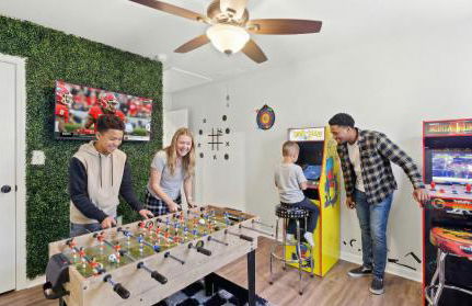 13 mins to Downtown & Stadium - Game Room - Game Day - Foto 27