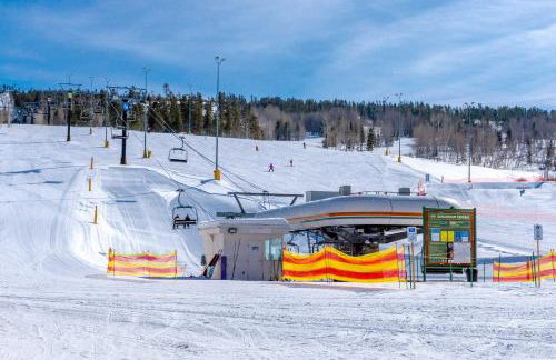 Ski-InandSki-Out Granby Ranch Retreat Pool Access! - Photo 27